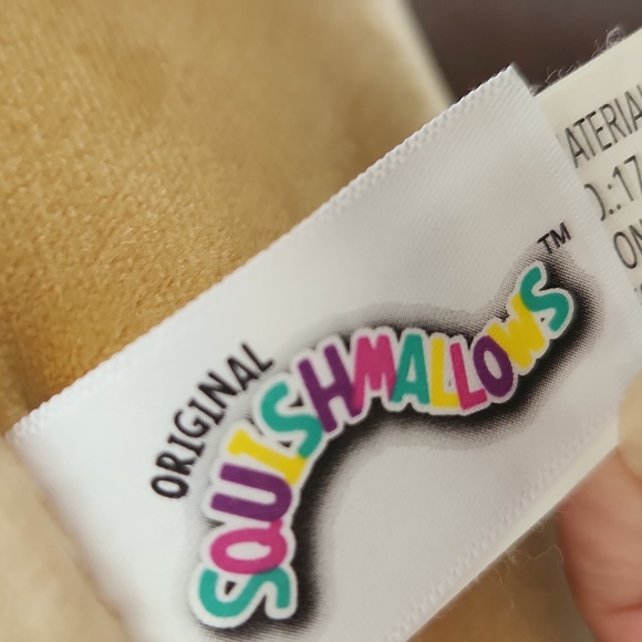 Super Size Squishmellows Saturn - Picture 6 of 7